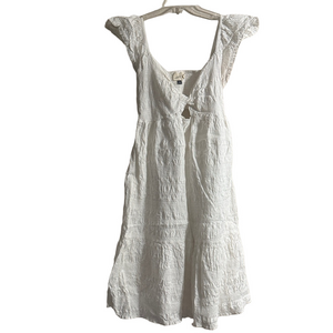 Elegant White Dress With Pockets